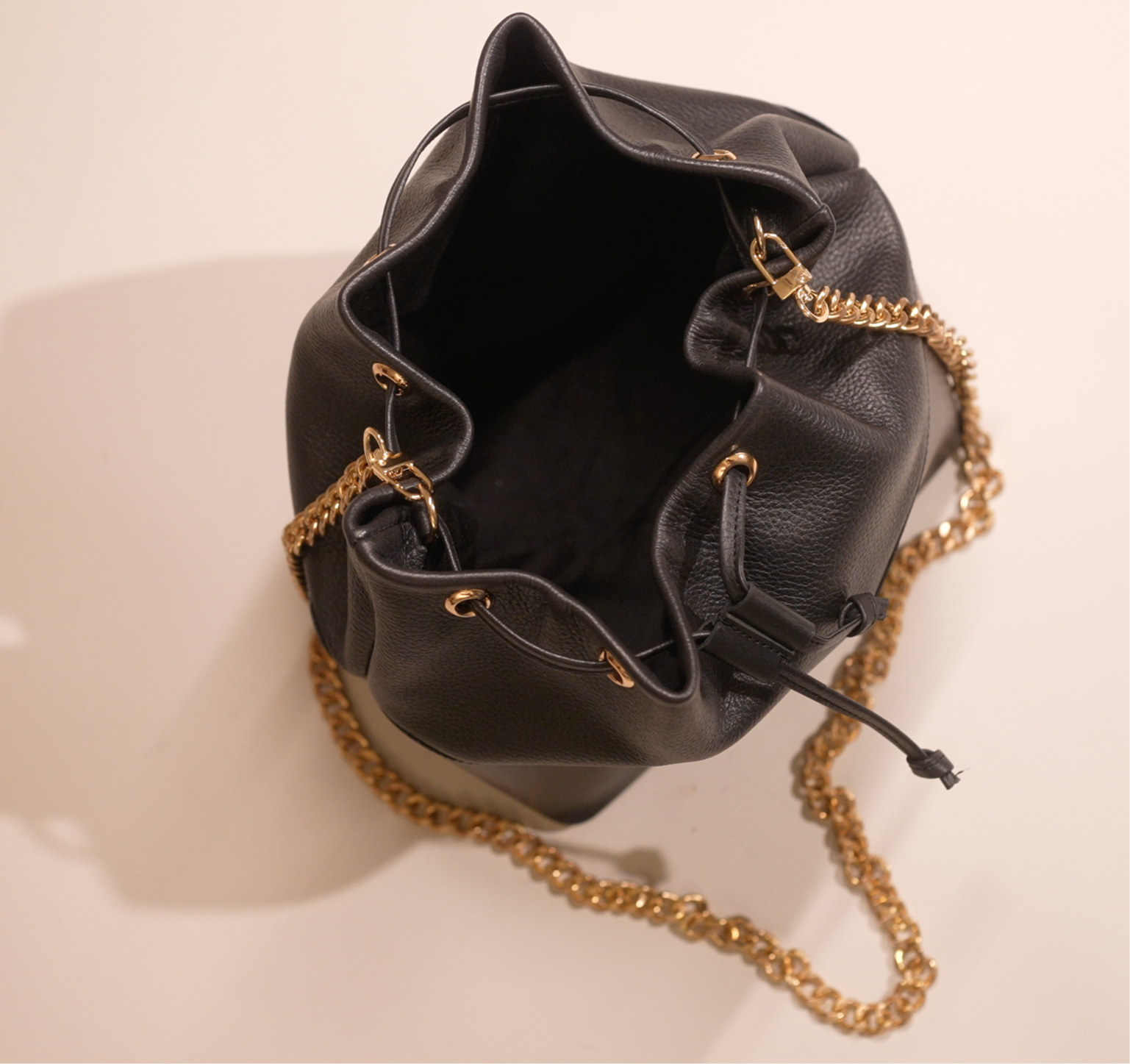 Westoria Black Bucket Bag