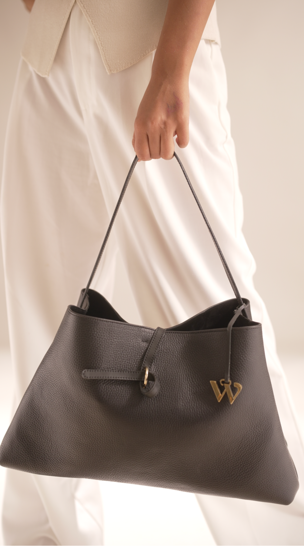 Westoria Noir Tote